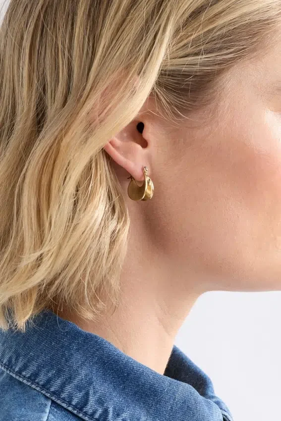 Apenn Small Hoop Earring Apenn Small Hoop Earring