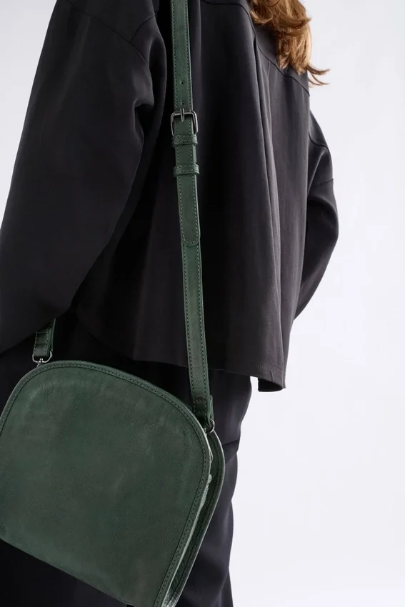Kurva Crossbody Bag Kurva Crossbody Bag