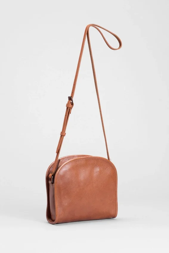 Kurva Messenger Bag Kurva Messenger Bag