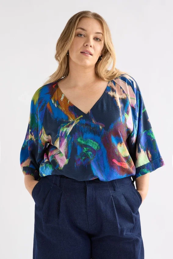 Moda V Neck Top Moda V Neck Top