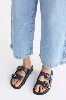 Spenne Sandal